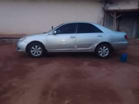 A picture of Toyota Camry 03