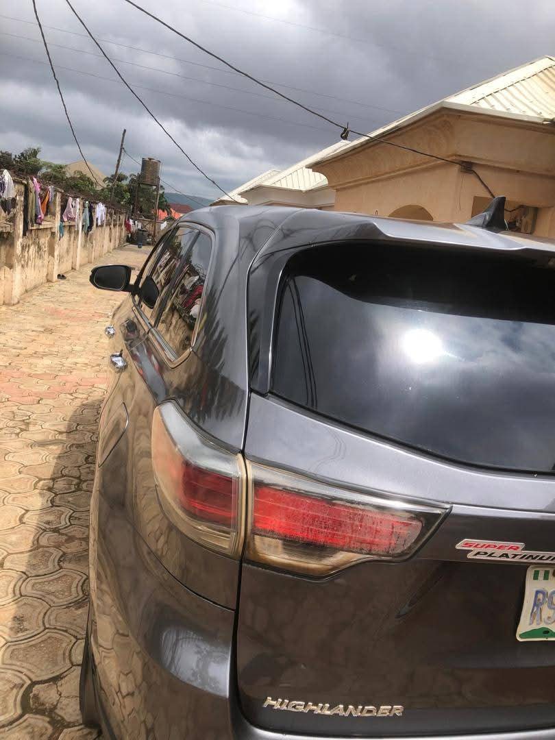 A picture of 2014 Toyota Highlander 2014