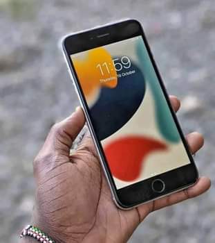 A picture of Iphone 6s plus