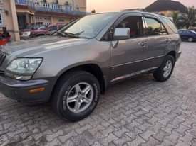 A picture of 2003 Lexus Rx Se