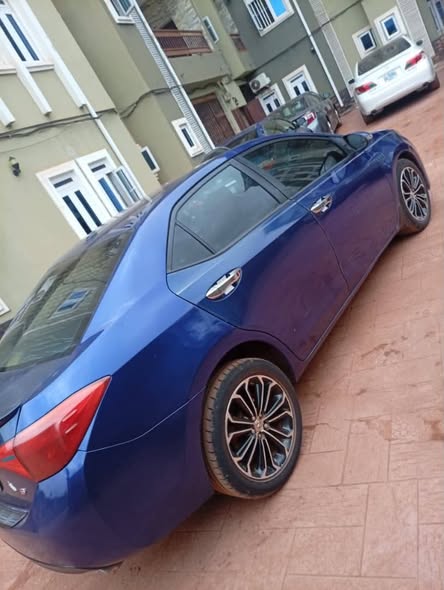 A picture of Toyota Corolla 2015
