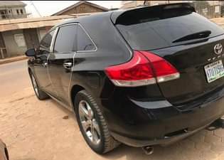 A picture of Very clean Toyota Venza 2010 v6