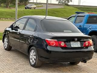 A picture of 2007 model Honda city