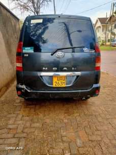 A picture of Toyota Noah kigaanbo