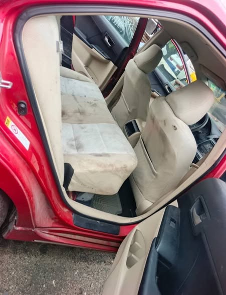 A picture of Toyota Camry 2012 Le