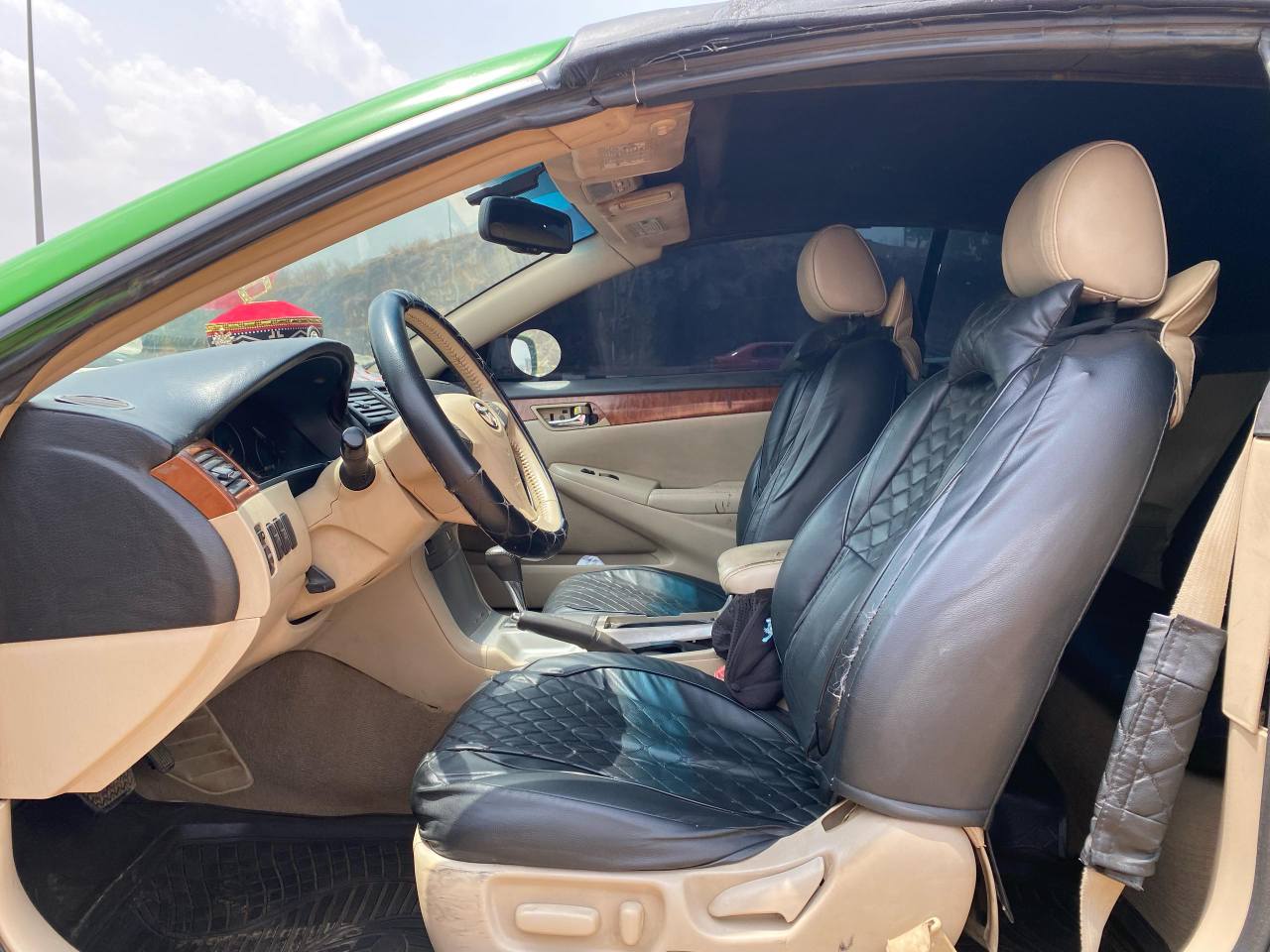 A picture of Toyota Solara 2008