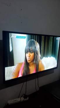 A picture of LG TV 40 inches digital with inbuilt free to air