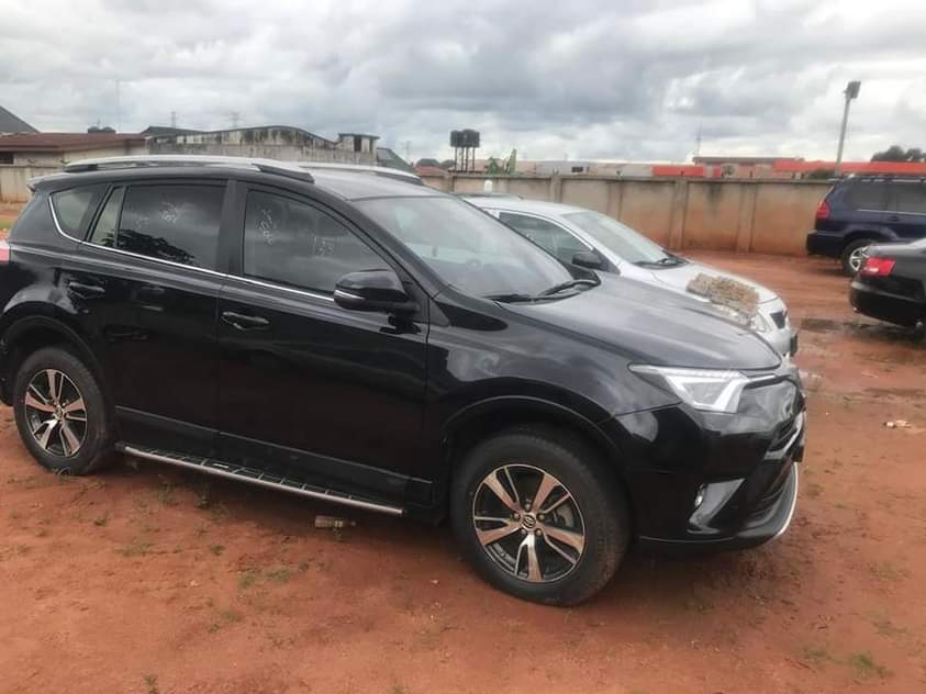 A picture of Sharp Sales Toks Standard Registered 2018 Toyota Rav4 A Year