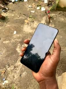 A picture of SAMSUNG GALAXY A30 RAM 4GB STORAGE 65GB BEI 150000.SWITCH NGUMU