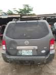 A picture of 2 years used 2006 Nissan Pathfinder first body engine and