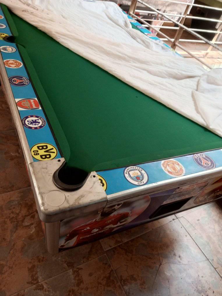 A picture of Second hand pool table