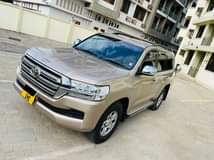 A picture of Price Bei285mil Call 0658056651 Toyota Landcruiser GXR 200 Series Year