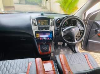 A picture of TOYOTA HARRIER LOVERS GARI INAUZWA HAINA KUFELI PIGA SIM 0716662699
