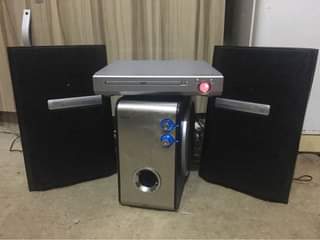 A picture of TRUST 2.1 HOME THEATER SYSTEM AND DVD SET