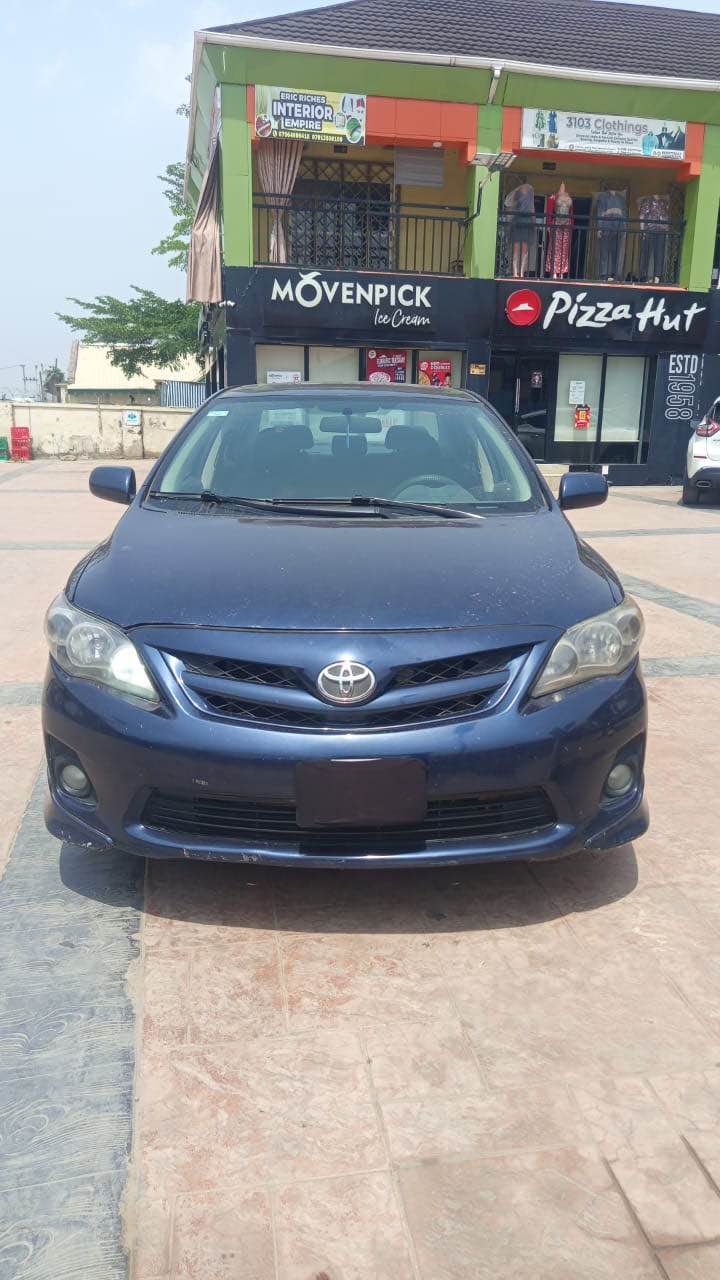 A picture of 2012 first body Toyota Corolla Sport with untermpared engine gear