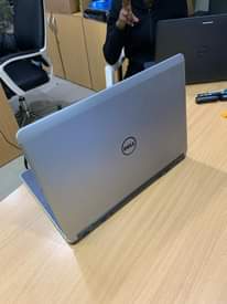 A picture of DELL LATITUDE E7440
