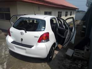 A picture of Toyota Yaris 2006 Hatchback For Sale Price 1m Location sokoto