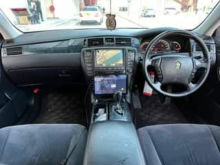 A picture of Toyota Crown