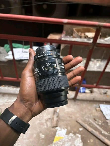 A picture of Nikon D70s