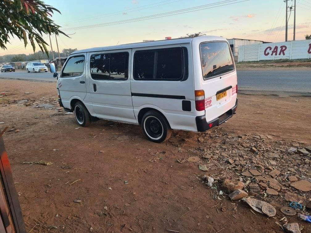 used toyota hiace