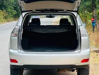 A picture of Toyota Harier New Model
