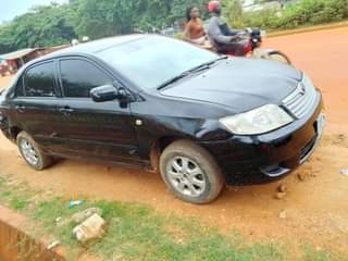 A picture of 2005 Toyota Corolla Bank model