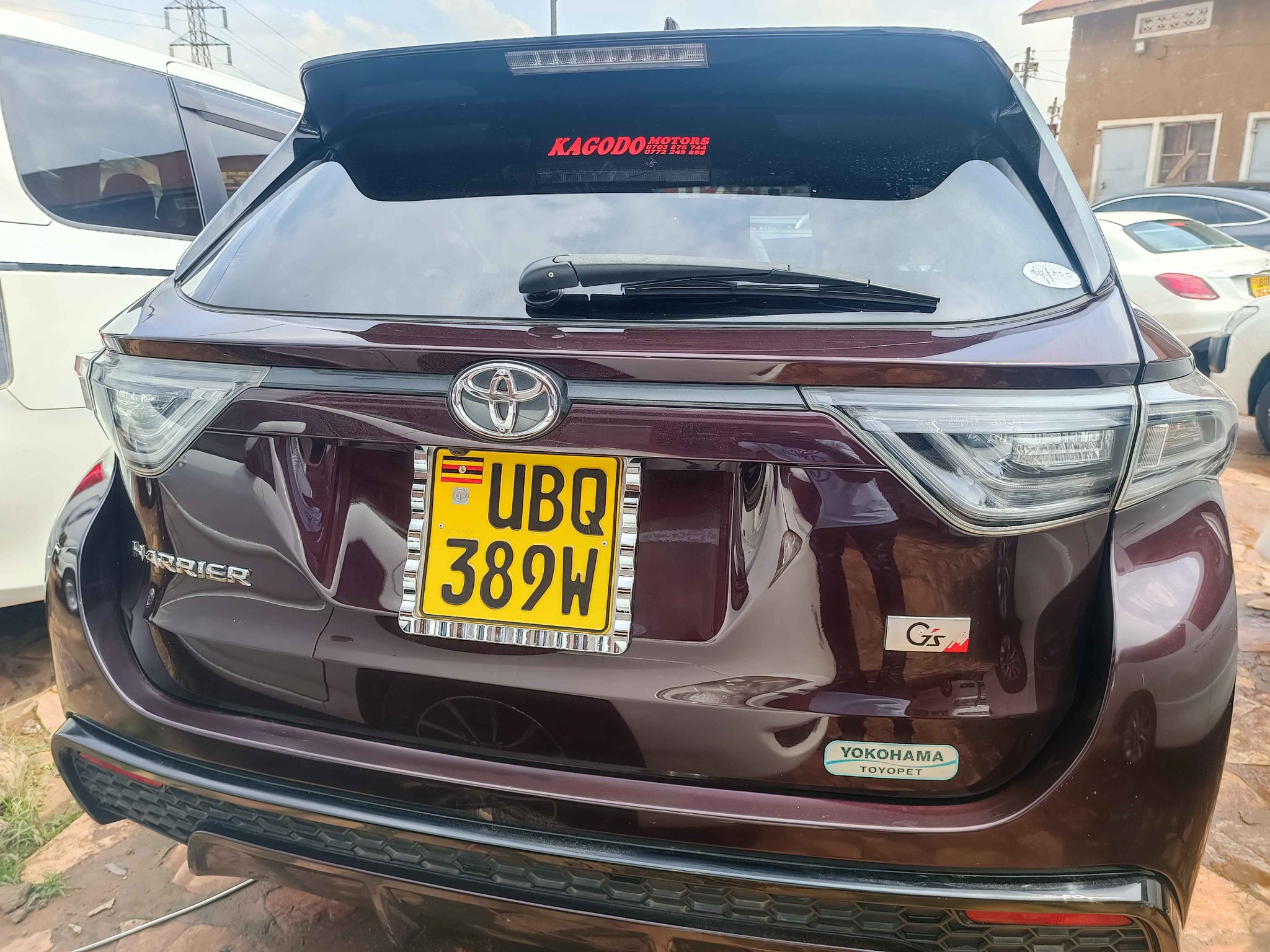 A picture of Toyota harrier