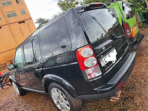 A picture of LANDROVER DISCOVERY 4HSE DTV6