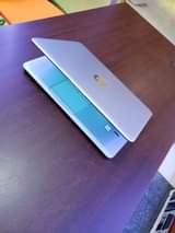 A picture of Hp elitebook G3 840 touch screen