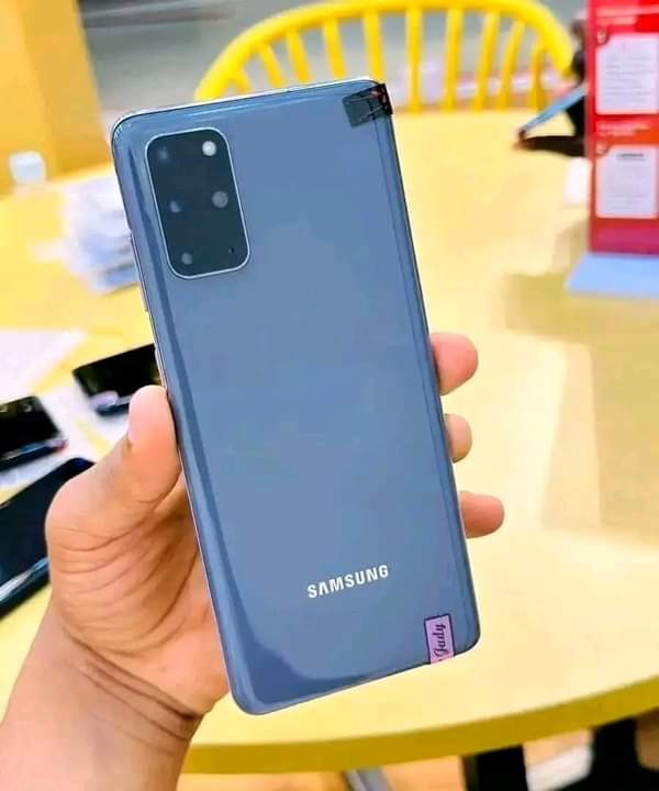 A picture of S20 5G For sale cheap price 256GB Storage 12GB RAM