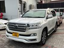 A picture of Price Bei180ML Call 0658056651 LANDCRUISER ZX Year 2016 Fuel Petrol