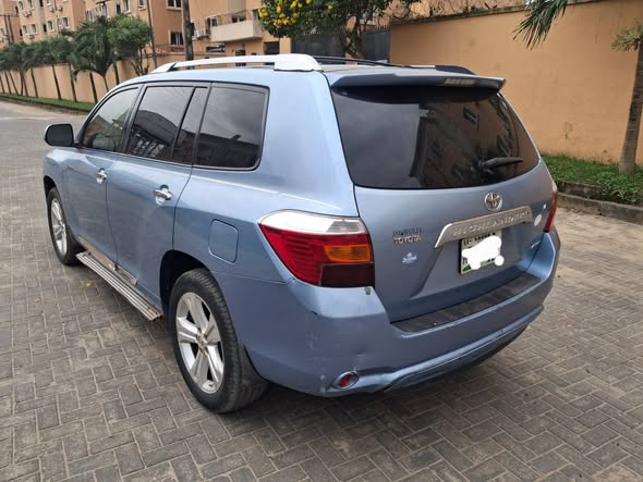 A picture of Reg Toyota highlander 2008 limited