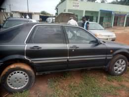 A picture of Mishibush gallant lift back manual transmission engine and gear location