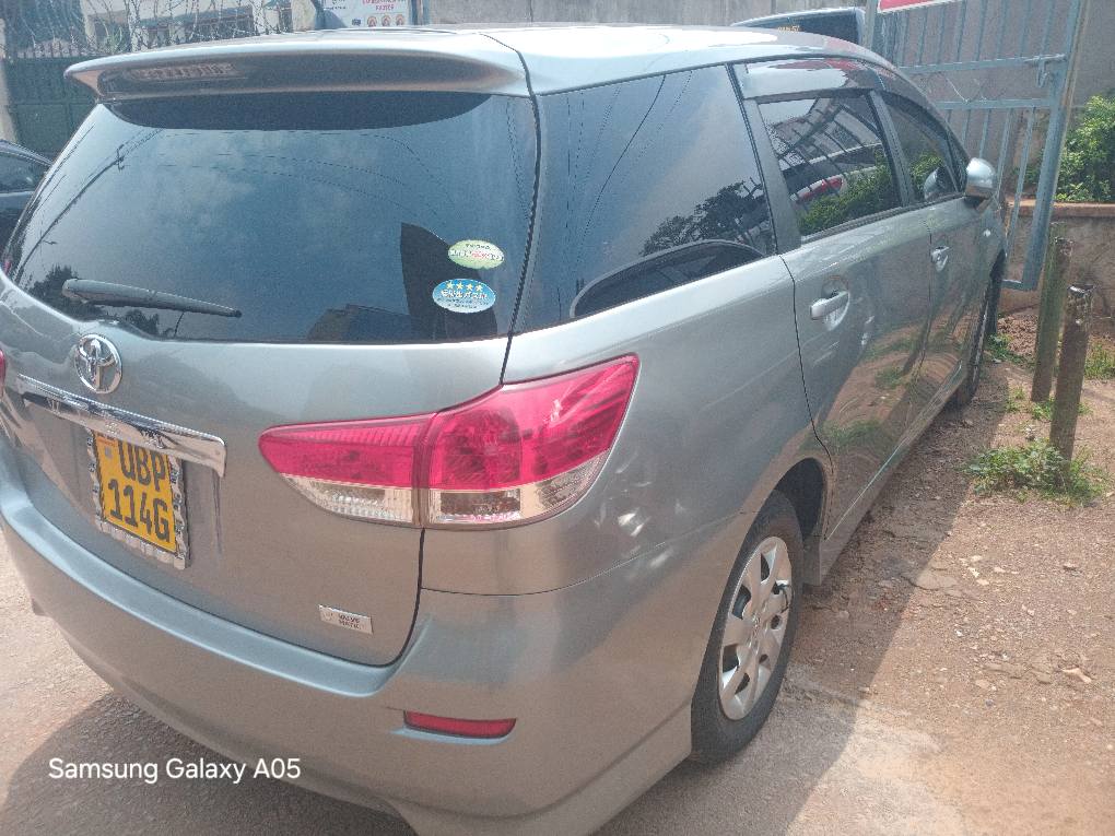 A picture of TOYOTA WISH