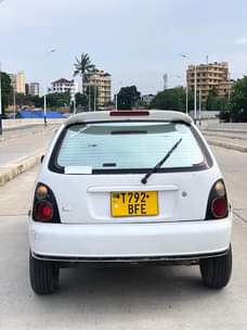 A picture of TOYOTA STARLET 0714058883