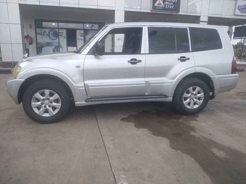 used mitsubishi pajero