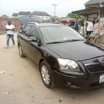 A picture of Toyota avensis