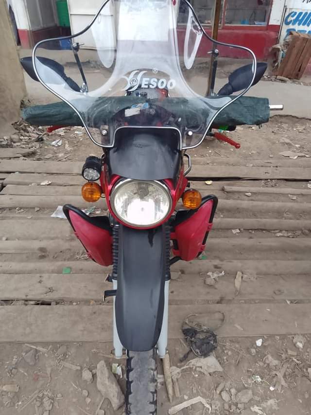 Elite B.