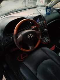 A picture of Toyota Rx 300