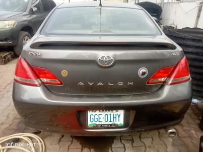 A picture of TOYOTA AVALON MOBILE 2005