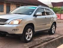 A picture of RX 330 05 model for sale Location Enugu Engine Gear