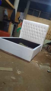 A picture of 5x6ft executive Beds