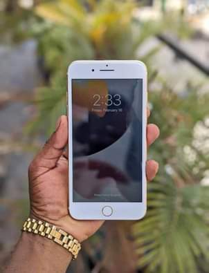 A picture of Iphone 7 plus