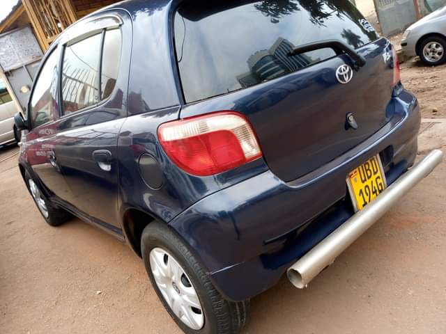 A picture of TOYOTA VITZ