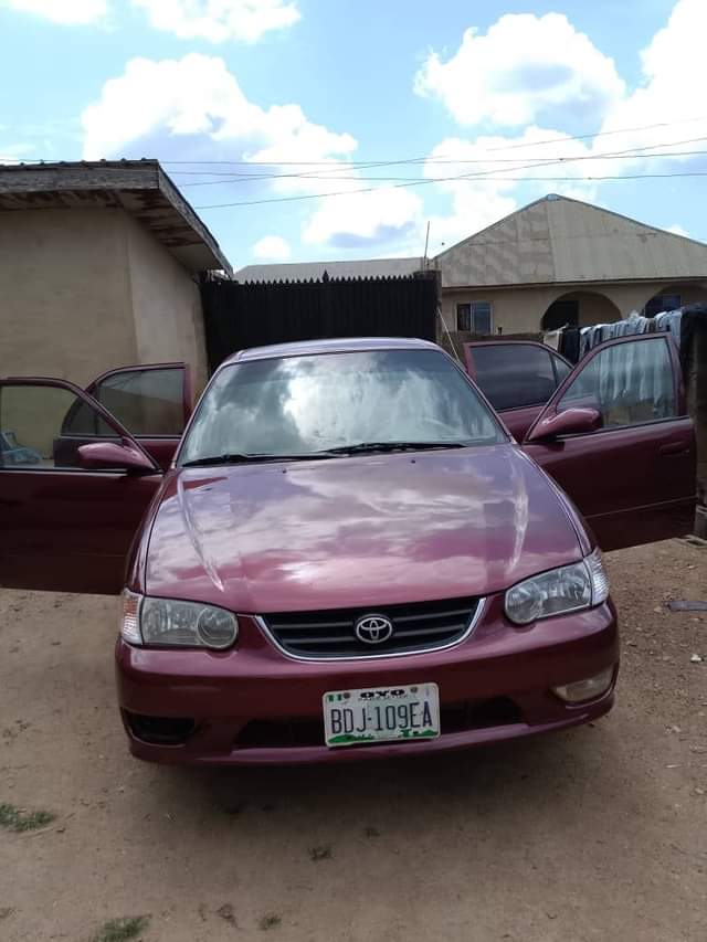A picture of Toyota Camry nd other s for sell at Ibadan dm