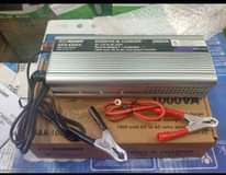 Convertisseur De Courant 12 V Vers 110 V AC Avec 3 Prises AC, Onduleur 1000 W Pour Camion/camping-car/batterie