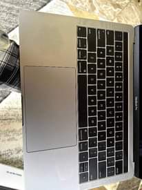 A picture of MACBOOK PRO 2019 TOUCH BAR Core i7