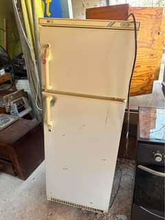 classifieds/fridges
