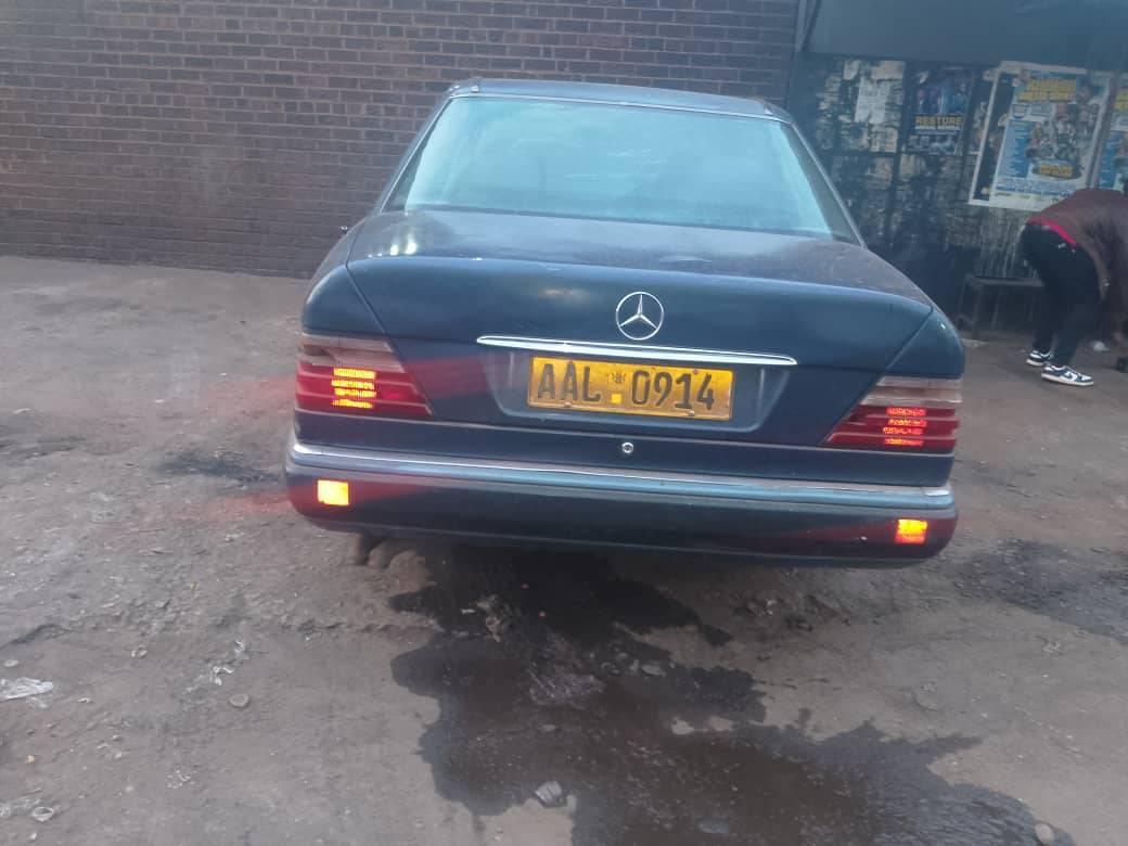 classifieds/cars mercedes