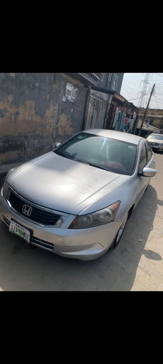 A picture of Honda Accord 2008